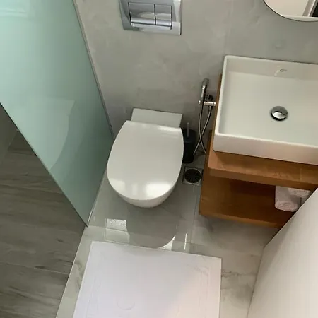 Gasthof Kekezis Sarandë